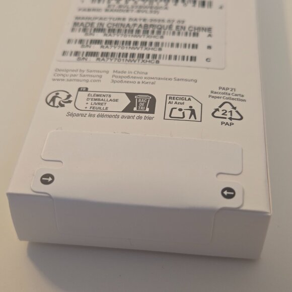 Samsung Fabric Band - Galaxy Watch8/Classic, White, S/M - Picture 7 of 7